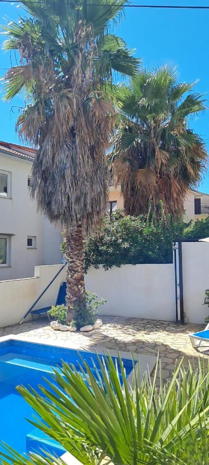 Apartments Priko Stari Grad  Eksteriør billede